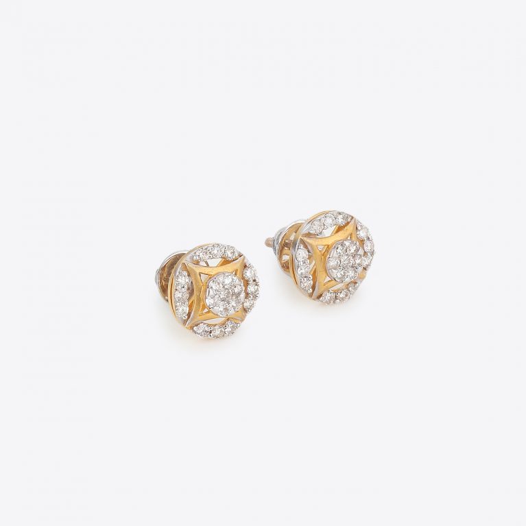 Classy Alluring Stud Diamond Earring