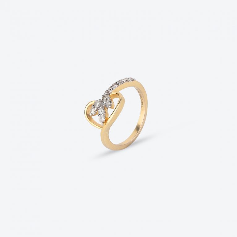 Heart of Charming Ferns Yellow Gold Diamond Ring