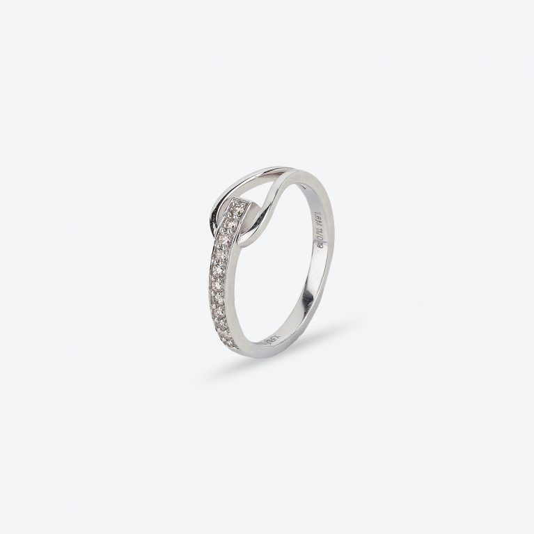 Knot of Charismatic Hoop White Gold Diamond Ring