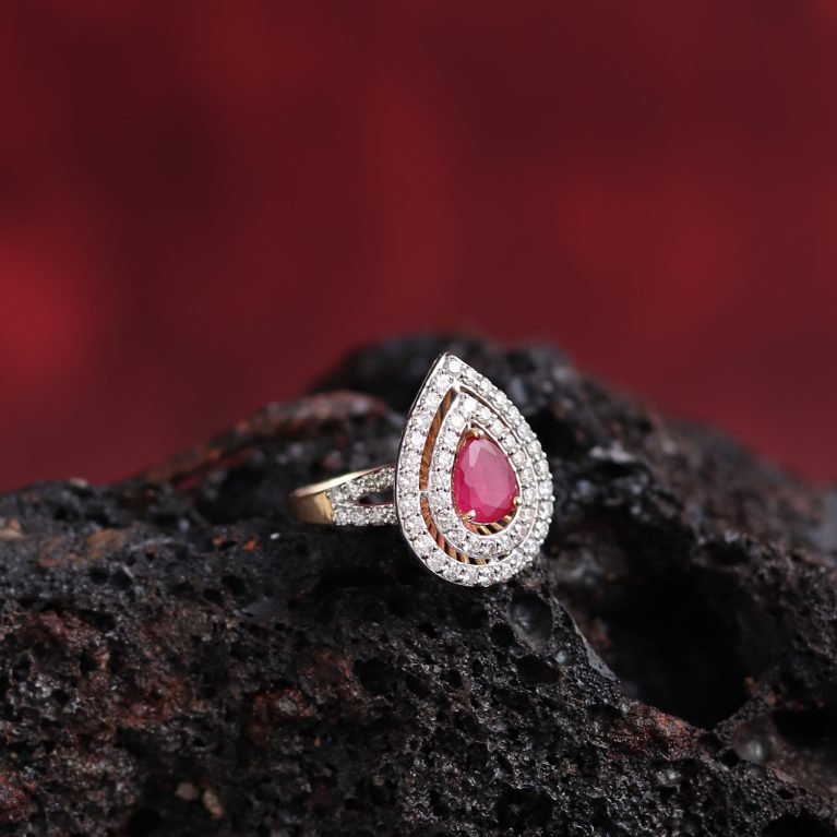 Dazzling Rosy Sapphire Drop Diamond Ring