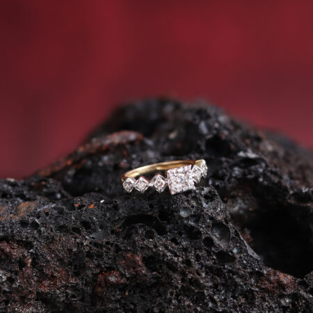 The Beauty of Arcade Edge Diamond Ring