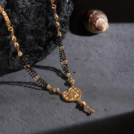 Padmini Golden Tangle Gold Managlsutra