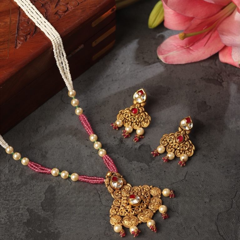 Pearl Royal Gem Palace Gold Necklace Set