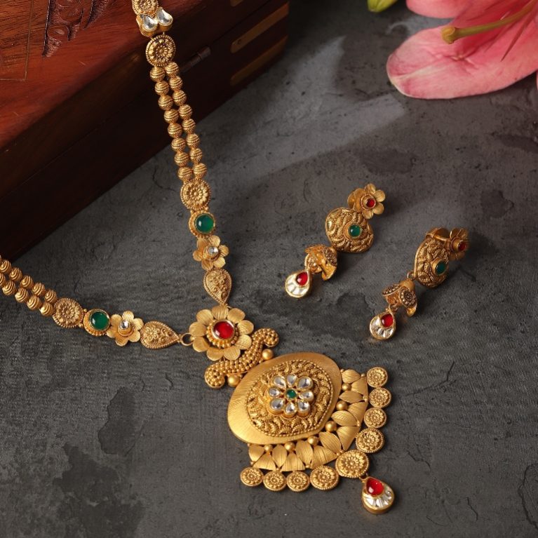 Majestic Colorful Pallete Gold Necklace Set