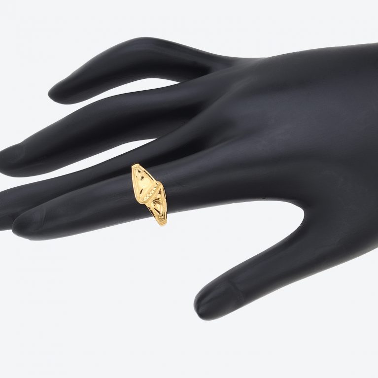 Magestic Voguish Memory Gold Ring