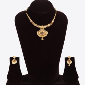 Blooming Trail of Poppies Gold Necklace Set